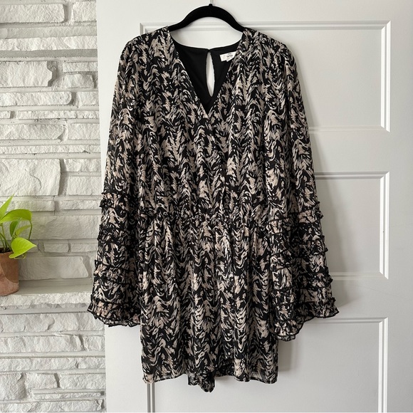 Entro long-sleeve skort romper - Picture 2 of 6